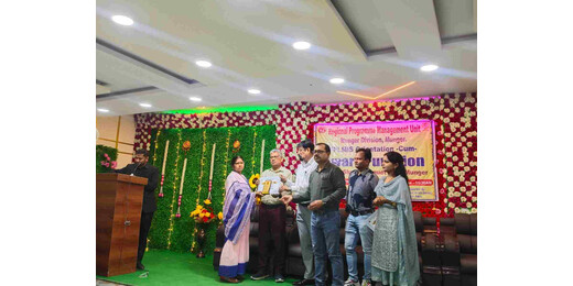 मिशन परिवार विकास कार्यक्रम में उत्कृष्ट कार्य पर आशा व आशा फैसिलिटेटर सम्मानित